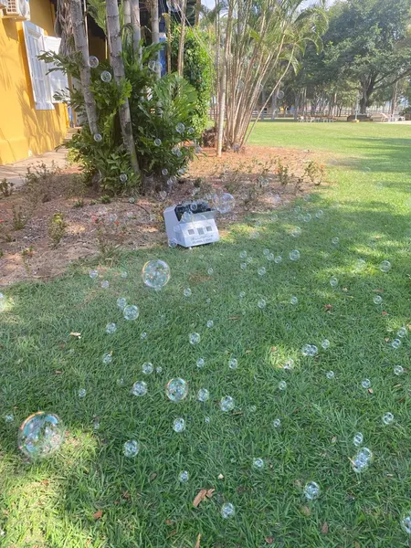Foto do brinquedo Máquina de Bolha de Sabão